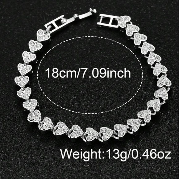 Elegant Silver Women's Watch and Bracelet Set - Picture 4 of 7